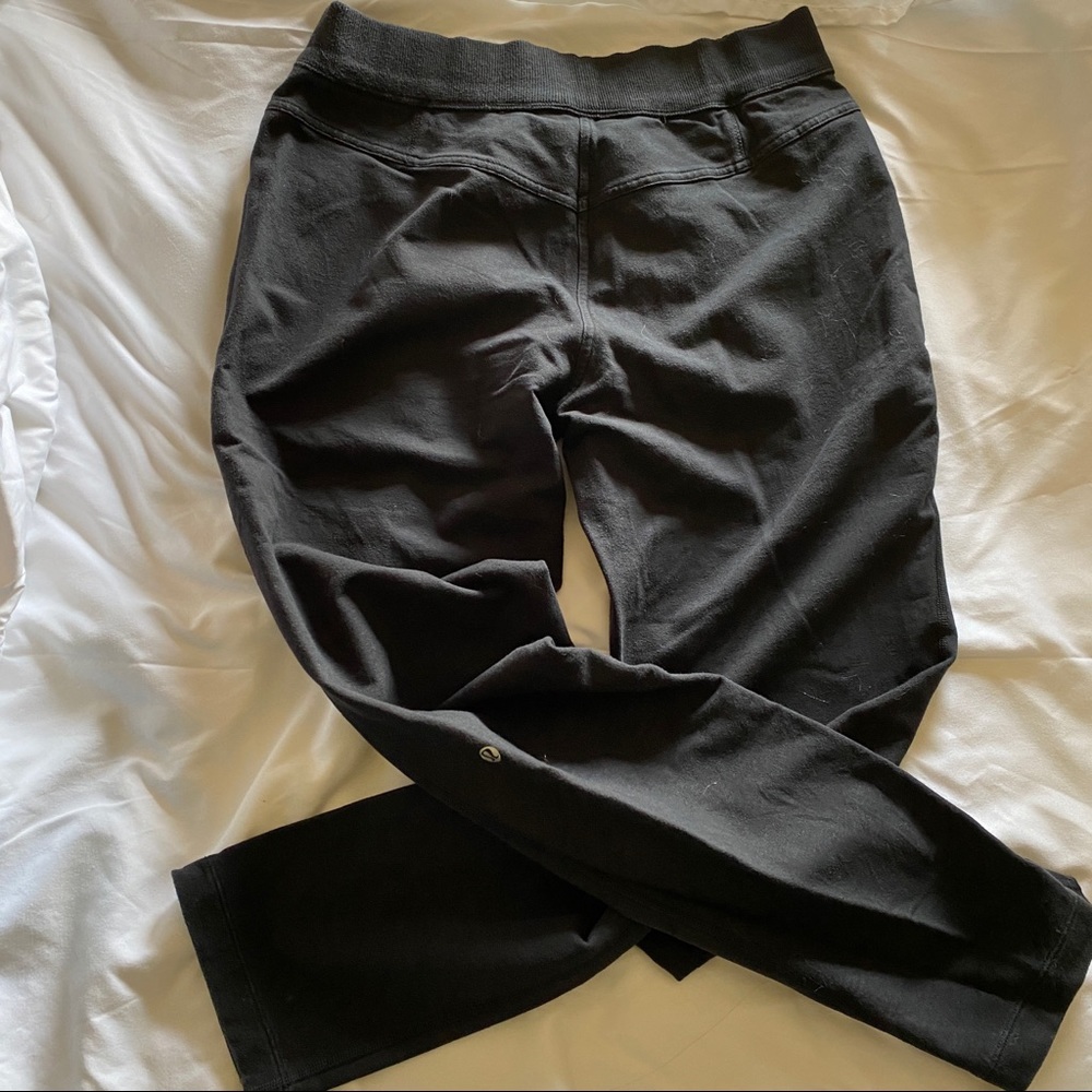 Black lululemon sweatpants